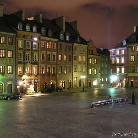 Old Town Apartman Varsó