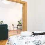 Old Town Apartamento *