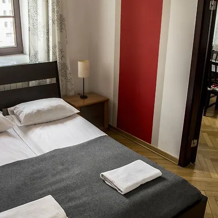 Old Town Apartment *