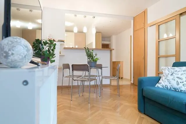 Old Town Apartament Warszawa